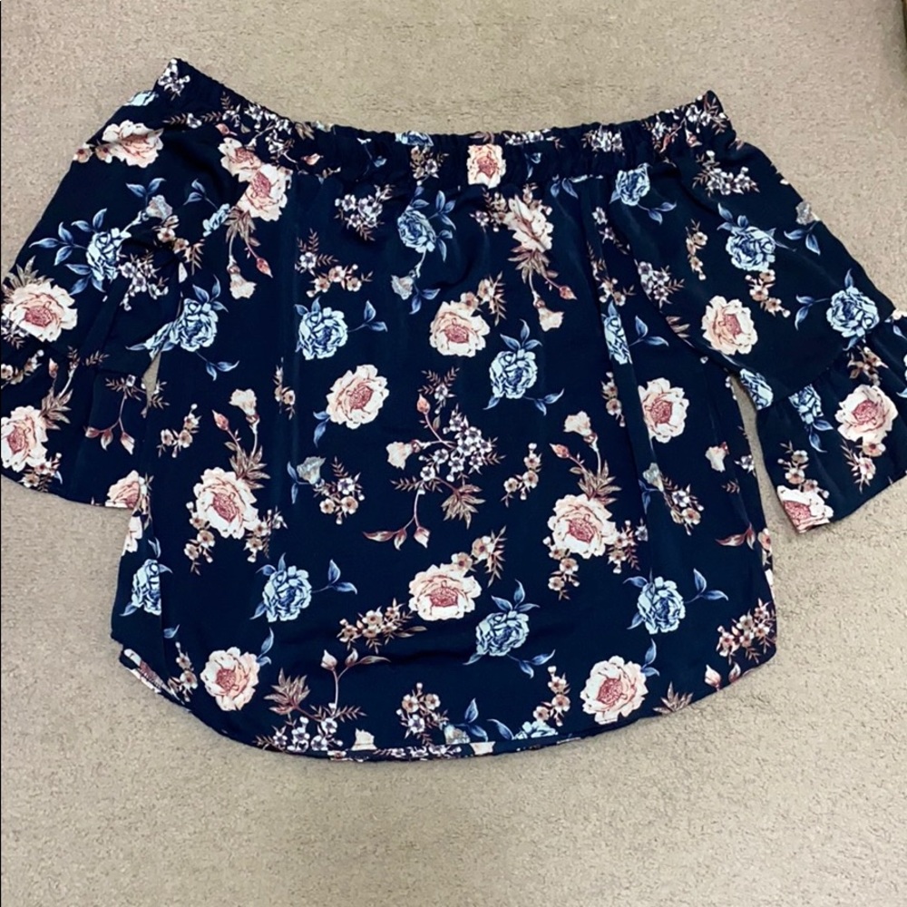 Ardene Floral Off-Shoulder Blouse - Navy and Pink